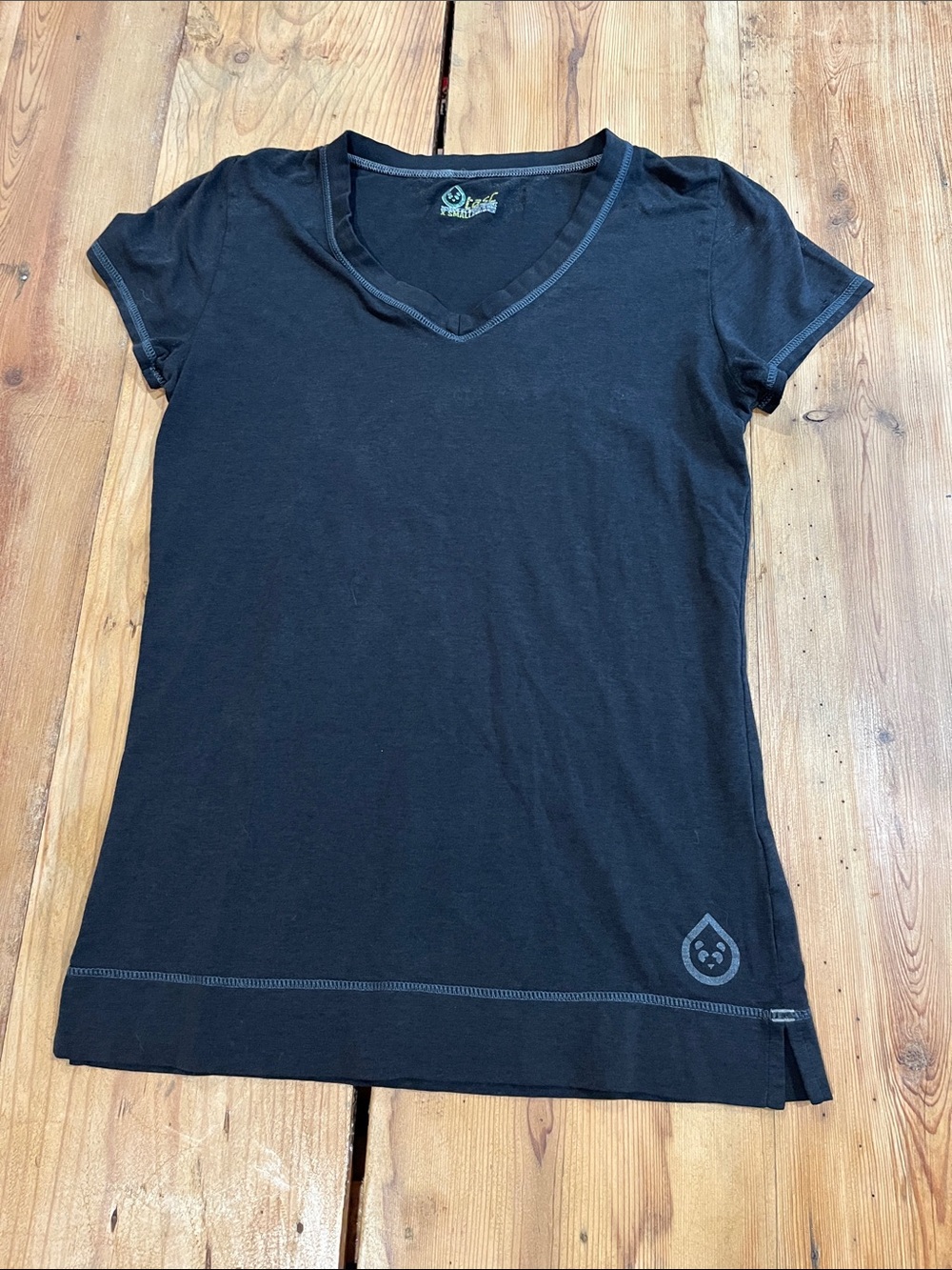 TASC XS Charcoal Organic Cotton & Bamboo V-Neck Tee